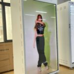 1、AI Digital Person 3D Holographic Cabin Transparent Display Cabinet Customization